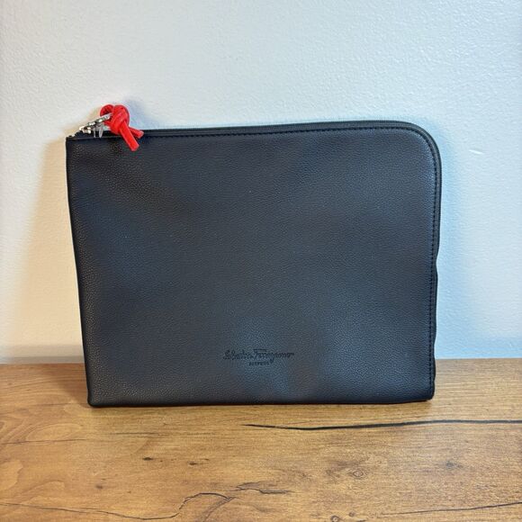Salvatore Ferragamo Perfume Alitalia Airlines Magnifica Zippered Cosmetic Case